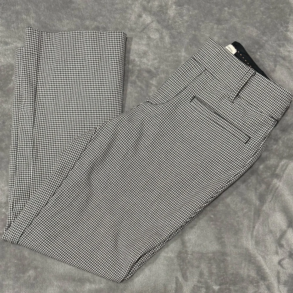 ~Anthropologie Black/White Houndstooth Trousers